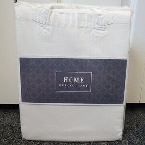 Home Reflections twin XL sheet set in white - new